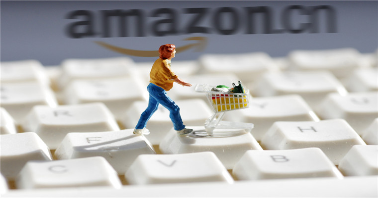 How much is the opening fee of the cross-border e-commerce platform Amazon Japan, and can you choose air transportation for the first journey?