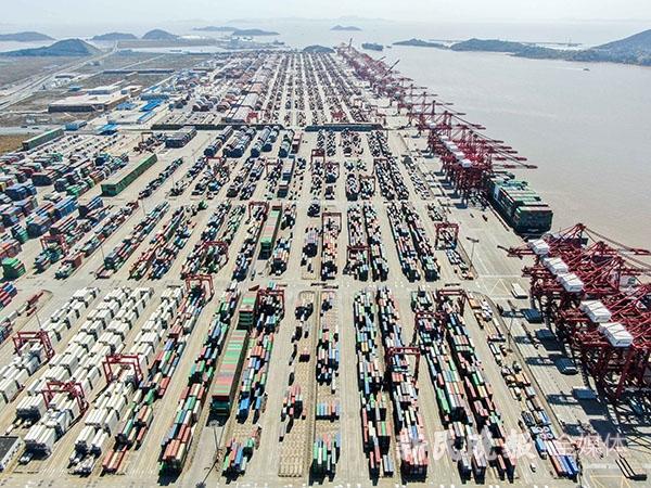 the total value of shanghai's foreign trade in the previous august was 2.57 trillion yuan! both imports and exports accelerated in august