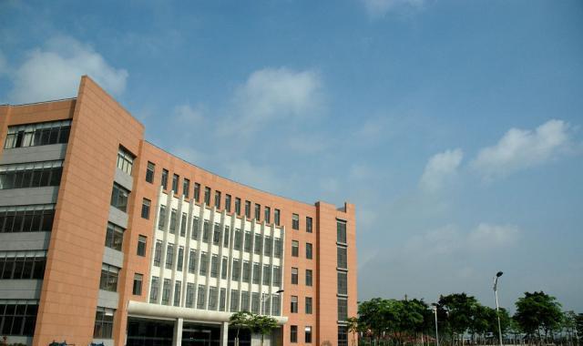 guangdong university of foreign studies and shenzhen university, which one do you prefer