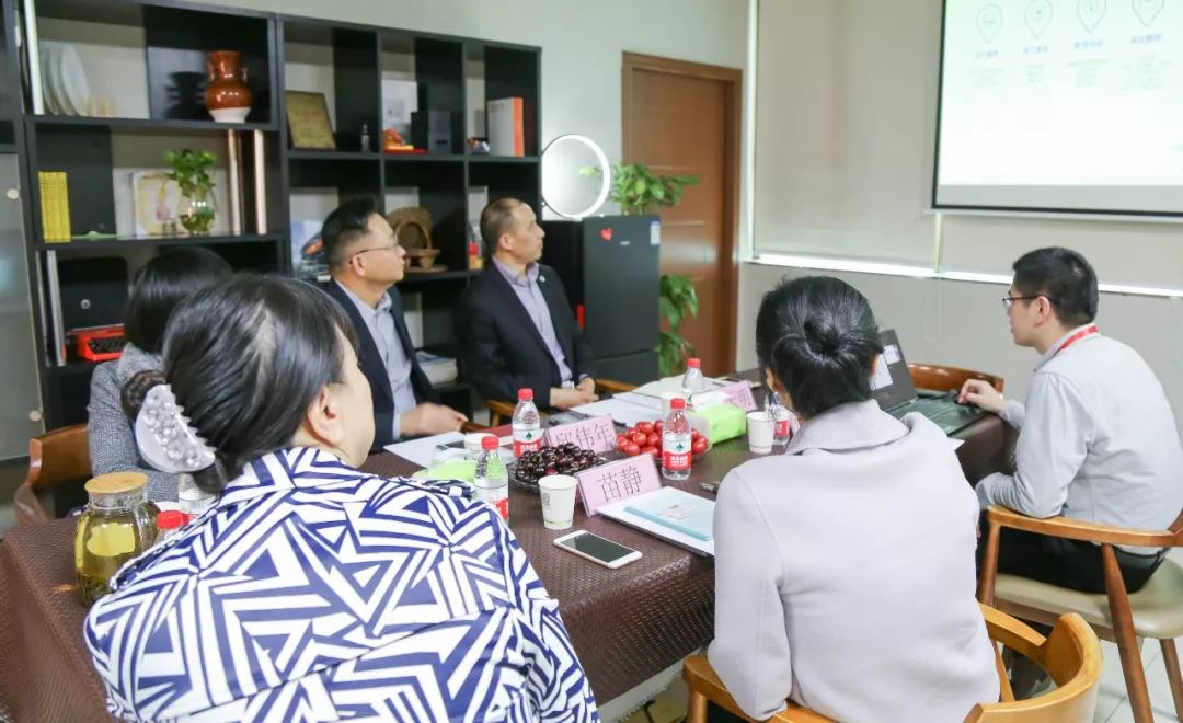 the dean of the school of continuing education (open) of guangdong university of foreign studies and foreign trade and his party visited zhongpeng for education guidance