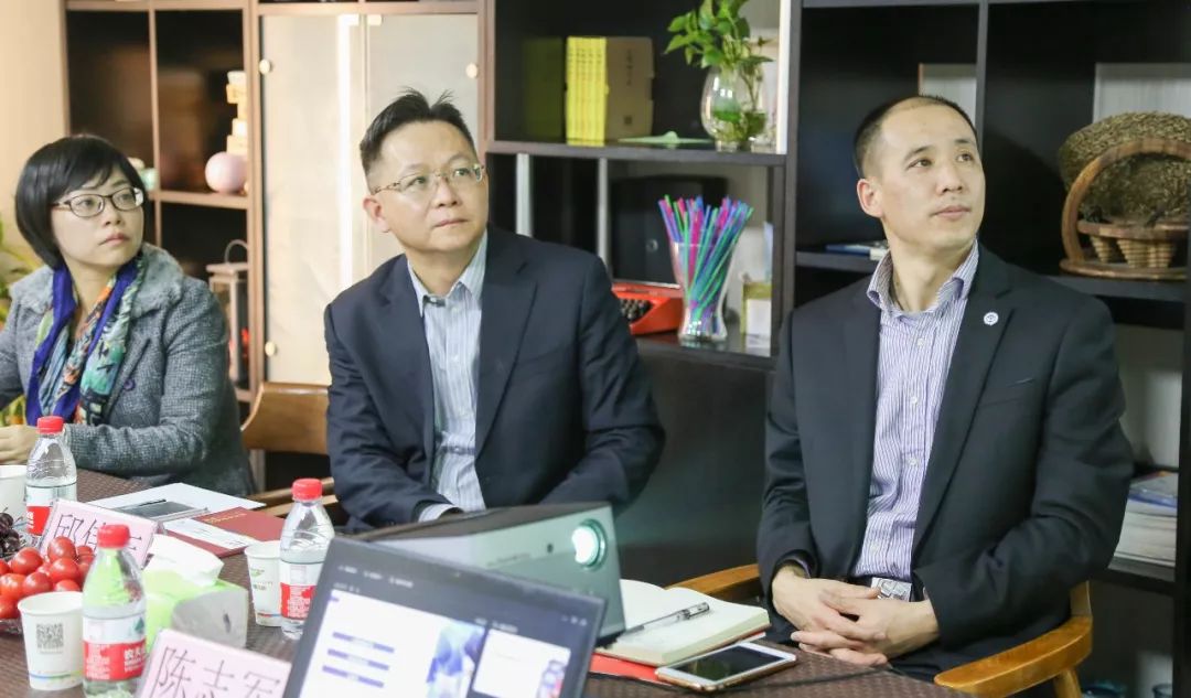 the dean of the school of continuing education (open) of guangdong university of foreign studies and foreign trade and his party visited zhongpeng for education guidance