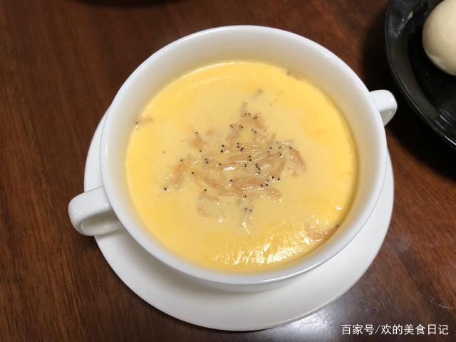 用虾皮来蒸鸡蛋，味道鲜美，补钙更美味，超适合小孩食用