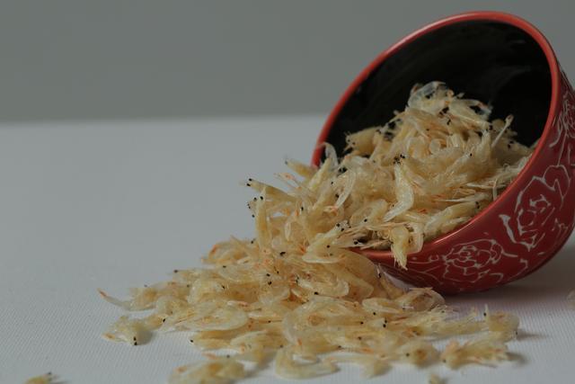 淡干虾皮的吃法,不仅可以做菜,即食也同样美味