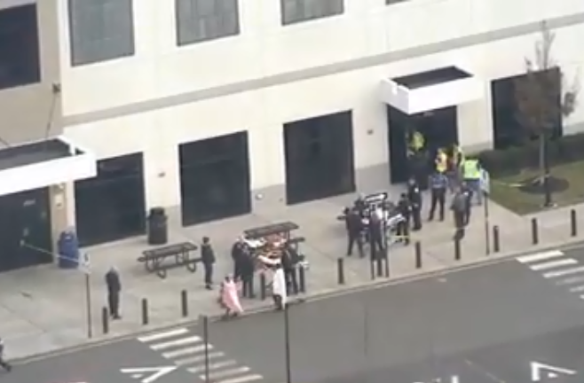 跨境电商平台外媒: 亚马逊新泽西仓库出事故,导致54名员工受伤,一名重伤