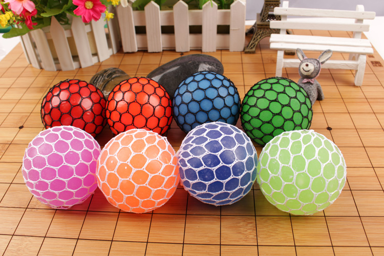 跨境电商平台比起这些减压产品，指尖陀螺弱爆啦！