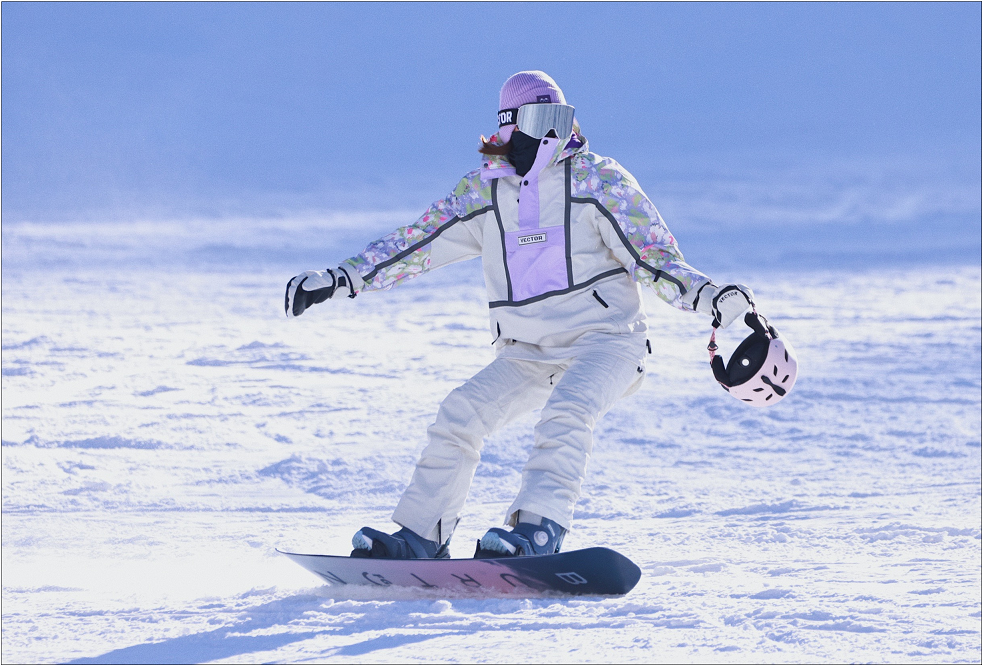 Cross border e-commerce logistics "ignited" the ice and snow craze at the Winter Olympics, and overseas sales of domestic ski products surged on AliExpress