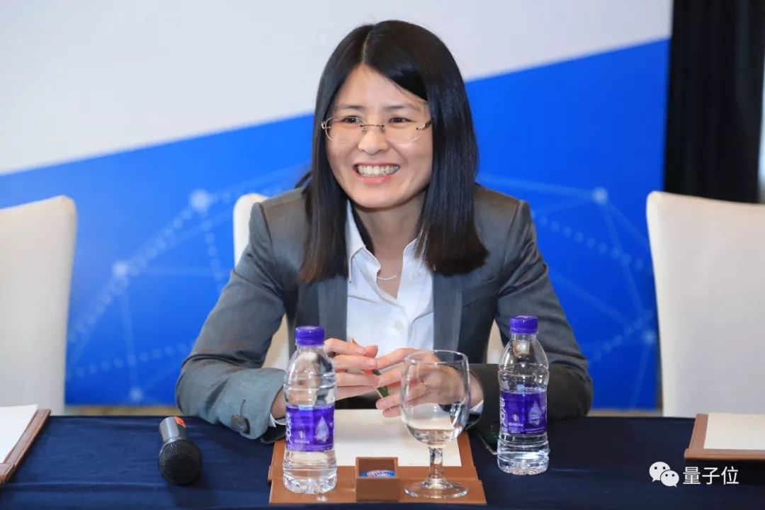 跨境出海【企服快讯】谷歌AI中国中心总裁李佳离职创业