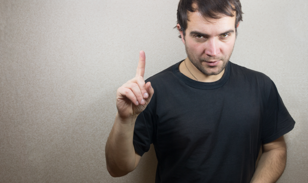 跨境电商平台上海警方捣毁特大侵权案件，案值超2亿