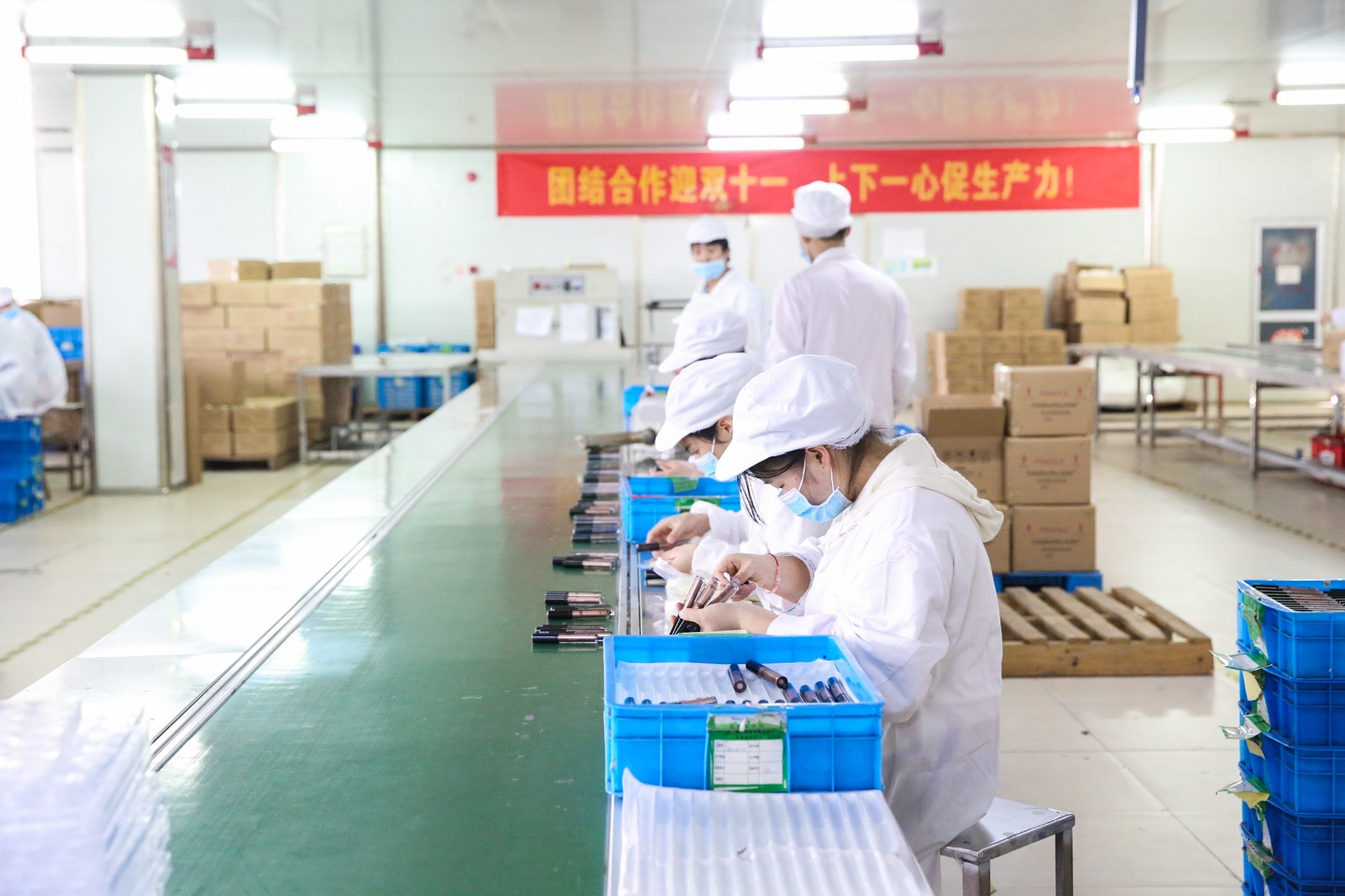 出海直击阿里巴巴产业带:百万工厂三班倒,源头好货直供天猫双11