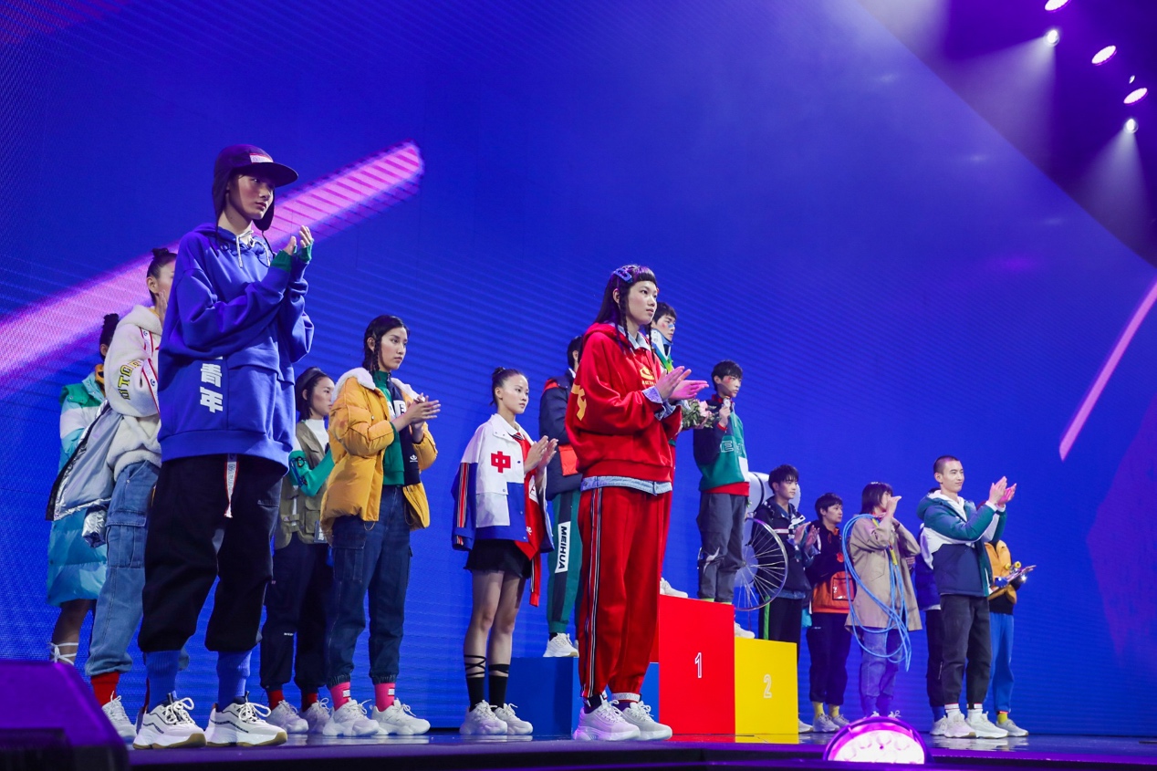 跨境电商天猫双11开场2小时45个服饰品牌破亿！有品牌6分钟成交超去年全天